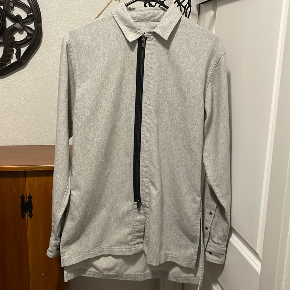 FairPlay size medium zip up flannel